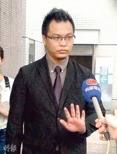 蘇永健（圖）在審訊稱事發時擔心一名學生身處衝突現場拍照，遂上前觀察事件。法庭指他拒絕助查，自招嫌疑，但因難以確定其身分，判他罪脫。（何偉畧攝）