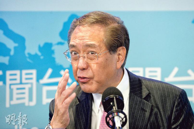 行會成員、香港大學校委李國章昨點名批評公民黨，要求他們不要為選舉「將大學和教育擺上神主枱」。（鍾林枝攝）