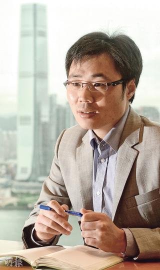 祁廣東認為，是次人民幣貶值將令人民幣匯率更加市場化，人行未來亦有機會進一步放寬人民幣單日浮動限制並允許人民幣「常態化浮動」。（劉焌陶攝）