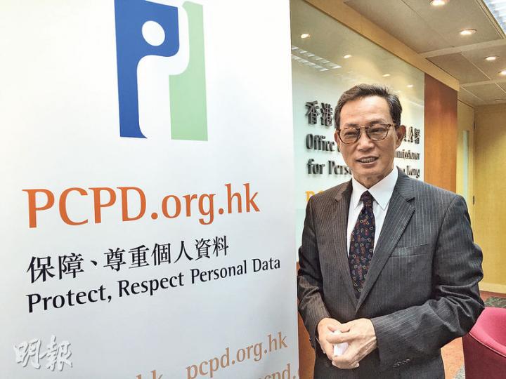 私隱專員黃繼兒上場，大家都好關心公署有咩會主動調查、會唔會「打大鱷」，黃繼兒就話無論大鱷定細鱷都要打，希望大、中、細鱷都可以加強個人資料管理。（陳顥之攝）