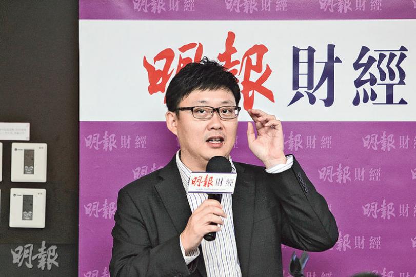 本報昨舉辦投資研討會，座無虛席。其中香港奧國經濟學院創辦人兼專業投資者王弼（圖）認為，本港及環球經濟或進入冰河時期，選股應優先考慮其防守性。（林俊源攝）