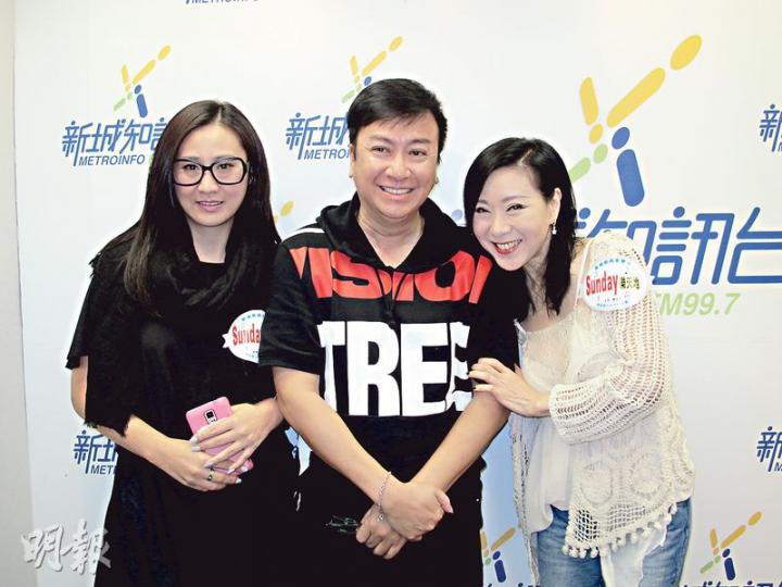 鍾淑慧(左起)、劉少君及魏秋樺難得碰頭,會否趁機話當年?(攝影鎅O者:柯美) 鍾淑慧(左起)、劉少君及魏秋樺難得碰頭,會否趁機話當年?(攝影鎅O者:柯美)