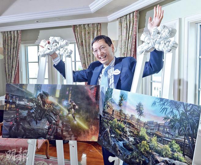 金民豪稱迪士尼樂園正面對很大挑戰,但對未來10年的營運增長仍然樂觀。他透露,未來迪士尼樂園將「變陣」,撥更多資源發展電影相關的娛樂項目,保持新鮮感。(劉焌陶攝) 金民豪稱迪士尼樂園正面對很大挑戰,但對未來10年的營運增長仍然樂觀。他透露,未來迪士尼樂園將「變陣」,撥更多資源發展電影相關的娛樂項目,保持新鮮感。(劉焌陶攝)