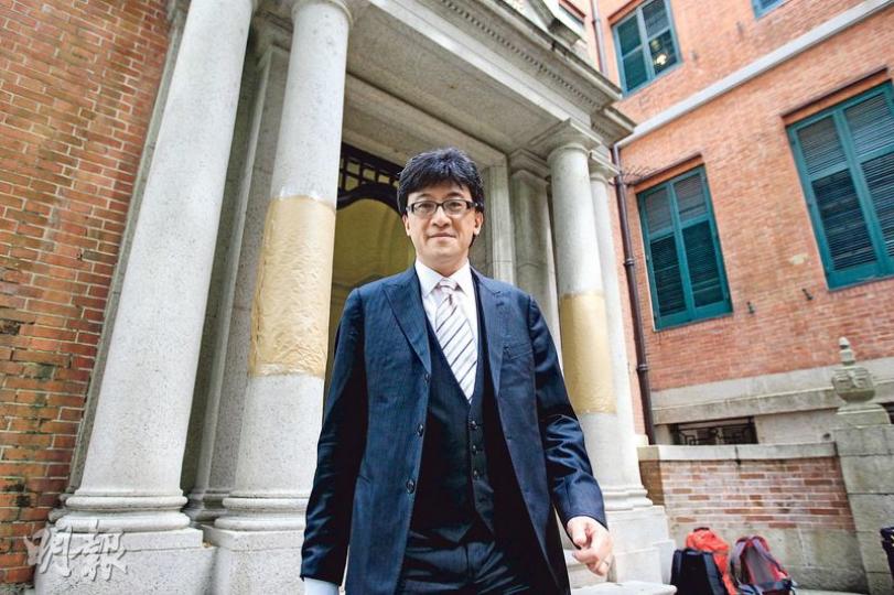 代表調查委員會的資深大律師石永泰表明不會護短，強調委員會獨立調查，不受另外2個相關專責小組的調查影響。（郭慶輝攝）