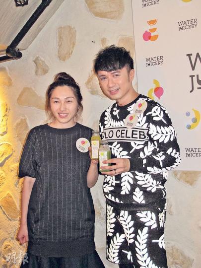 古巨基稱太太Lorraine是否完美不重要,最重要是有愛。(攝影:柯美)甘比悉心打扮現身撐場。(攝影:柯美) 古巨基稱太太Lorraine是否完美不重要,最重要是有愛。(攝影:柯美)甘比悉心打扮現身撐場。(攝影:柯美)