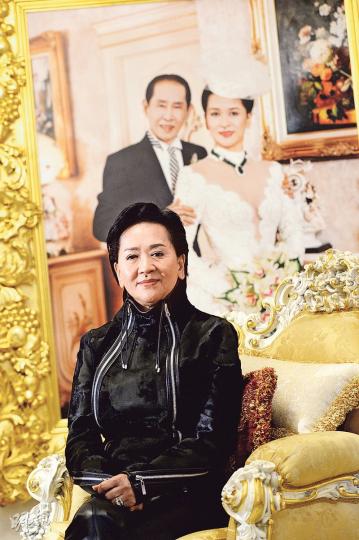 祥嫂在元朗家中交代與仔女近日的風波。(攝影:劉永銳) 祥嫂在元朗家中交代與仔女近日的風波。(攝影:劉永銳)