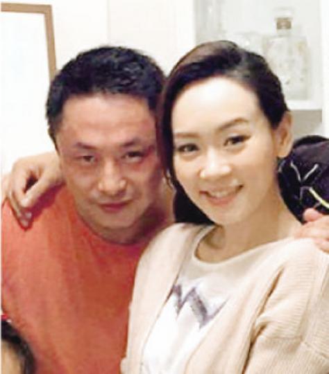 楊思琦澄清緋聞新歡俞越只是認識多年的同學及好友。（微博圖片）