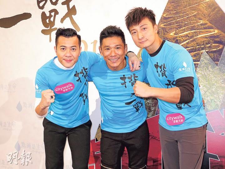 梁漢文(左起)、杜德智及方力申交流做運動心得。(攝影:孫慧莊) 梁漢文(左起)、杜德智及方力申交流做運動心得。(攝影:孫慧莊)