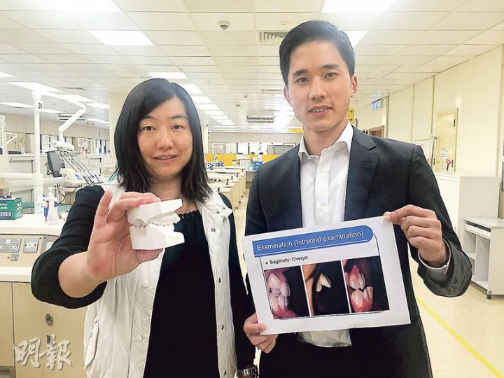 港大牙醫學院研究發現,長期吃母乳的幼兒較少出現哨牙及牙齒咬合問題。圖左為負責監督研究的港大牙醫學院矯齒學臨牀助理教授楊雁琪,右為參與研究的牙科醫生沈峰豪。(葉真真攝) 港大牙醫學院研究發現,長期吃母乳的幼兒較少出現哨牙及牙齒咬合問題。圖左為負責監督研究的港大牙醫學院矯齒學臨牀助理教授楊雁琪,右為參與研究的牙科醫生沈峰豪。(葉真真攝)