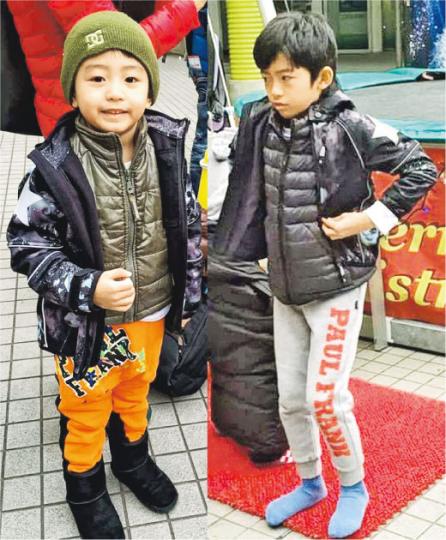 Lucas及Quintus兩兄弟在日本遊樂場玩得盡興。(微博圖片) Lucas及Quintus兩兄弟在日本遊樂場玩得盡興。(微博圖片)