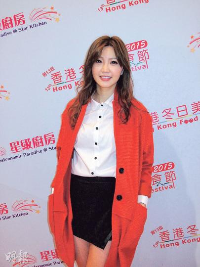吳若希獻唱時聲音有點沙啞,但她相信不會影響今晚出席新城頒獎禮的狀態。(攝影鎅O者:鍾一虹) 吳若希獻唱時聲音有點沙啞,但她相信不會影響今晚出席新城頒獎禮的狀態。(攝影鎅O者:鍾一虹)