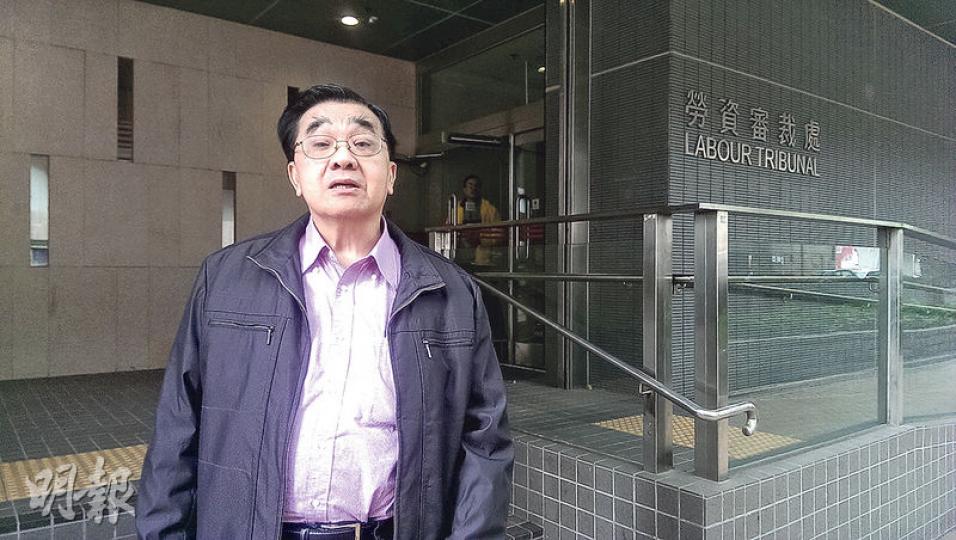 金雀餐廳有限公司股東之一關榮正,昨同意以40萬元和解後在庭外說︰「都話我贏硬㗎啦!」(章淑廉攝) 金雀餐廳有限公司股東之一關榮正,昨同意以40萬元和解後在庭外說︰「都話我贏硬㗎啦!」(章淑廉攝)