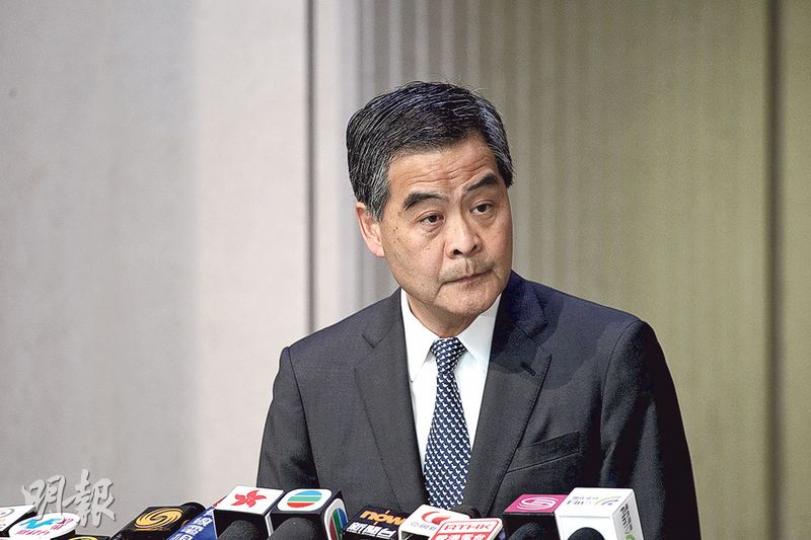 特首梁振英昨晨出席行政會議前回應記者提問，說已要求內地盡快協助香港警方調查李波失蹤事件。（李紹昌攝）