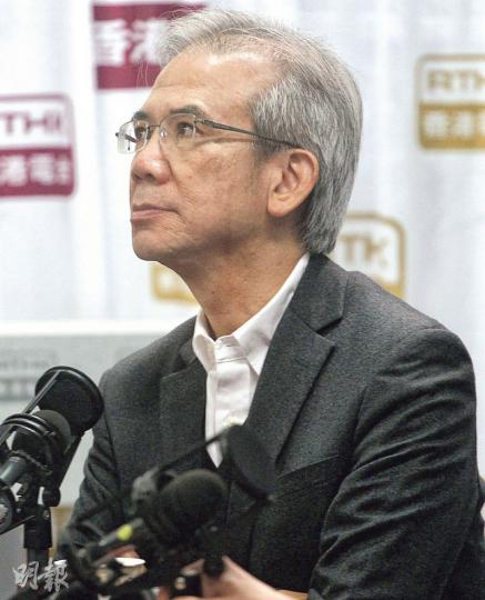 對於行政長官梁振英早前指本港如有需要可退出聯合國《禁止酷刑公約》，行政會議召集人林煥光（圖）昨稱，特首提及的是「意見」，加入或退出公約由國家處理，屬嚴肅程序。（李紹昌攝）