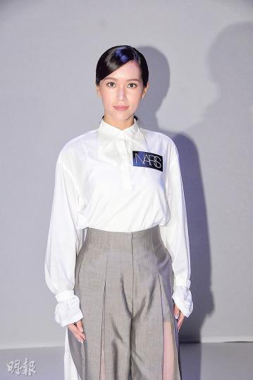 傅嘉莉現身為惜有婦之夫解畫,強調對方只是朋友關係,她現階段沒拍拖。(攝影:林祖傑)蘇麗珊透露與舊愛分手後,她需要半年時間平復心情。(攝影:林祖傑) 傅嘉莉現身為惜有婦之夫解畫,強調對方只是朋友關係,她現階段沒拍拖。(攝影:林祖傑)蘇麗珊透露與舊愛分手後,她需要半年時間平復心情。(攝影:林祖傑)