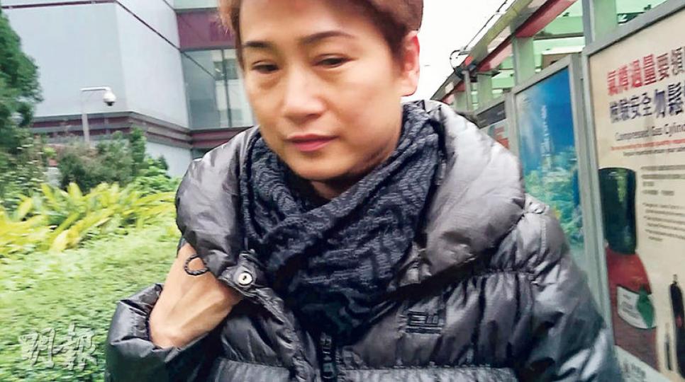 其中一名控方證人申請將身分保密,稱被告鄭艷鳳(圖)是家人的「醫生」,遭裁判官質疑被告身分。(植敏欣攝) 其中一名控方證人申請將身分保密,稱被告鄭艷鳳(圖)是家人的「醫生」,遭裁判官質疑被告身分。(植敏欣攝)