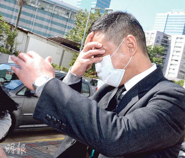 辯方指警長謝榮光(圖)任職警察31年,本應已於去年12月退休。謝昨被裁定無罪,相信他可順利退休。(劉焌陶攝) 辯方指警長謝榮光(圖)任職警察31年,本應已於去年12月退休。謝昨被裁定無罪,相信他可順利退休。(劉焌陶攝)