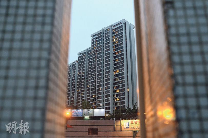 市建局要求申請樓宇復修促進服務的私樓樓齡最少30年,薄扶林置富花園樓齡近40年,達到樓齡要求,但有業主認為屋苑至今未能成立法團,維修工程仍由管理公司負責,難取得共識以申請。(鍾林枝攝) 市建局要求申請樓宇復修促進服務的私樓樓齡最少30年,薄扶林置富花園樓齡近40年,達到樓齡要求,但有業主認為屋苑至今未能成立法團,維修工程仍由管理公司負責,難取得共識以申請。(鍾林枝攝)