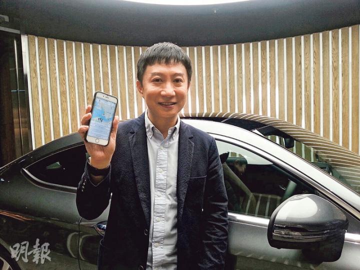 RYDE行政總裁鄒俊明指出,去年在新加坡推出應用程式至今有3萬名會員,今年第二季將進軍本港,強調只提供配對司機與乘客的平台,擴闊社交網絡,會提醒司機留意本港的交通法例,不要違法。(岑詠欣攝) RYDE行政總裁鄒俊明指出,去年在新加坡推出應用程式至今有3萬名會員,今年第二季將進軍本港,強調只提供配對司機與乘客的平台,擴闊社交網絡,會提醒司機留意本港的交通法例,不要違法。(岑詠欣攝)