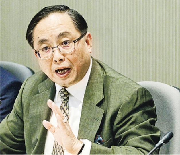 楊偉雄昨多次在記者會上呼籲社會支持本地初創企業,更以「本土」形容港產GoGoVan平台。(郭慶輝攝) 楊偉雄昨多次在記者會上呼籲社會支持本地初創企業,更以「本土」形容港產GoGoVan平台。(郭慶輝攝)