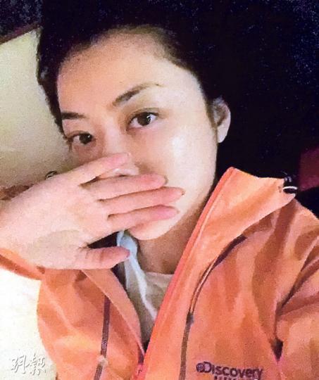 熊黛林拍攝內地版《叢林的法則》,自爆5日無沖涼刷牙。(微博圖片) 熊黛林拍攝內地版《叢林的法則》,自爆5日無沖涼刷牙。(微博圖片)