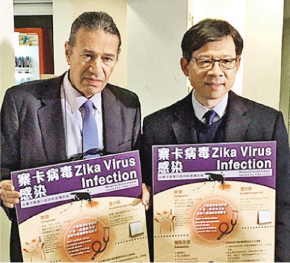 衛生防護中心總監梁挺雄(右)透露,針對寨卡病毒一旦在港發生,有草擬措施應付,會視乎情况落實。圖左為傳病媒介疾病科學委員會主席鍾世文。(王丹麟攝) 衛生防護中心總監梁挺雄(右)透露,針對寨卡病毒一旦在港發生,有草擬措施應付,會視乎情况落實。圖左為傳病媒介疾病科學委員會主席鍾世文。(王丹麟攝)