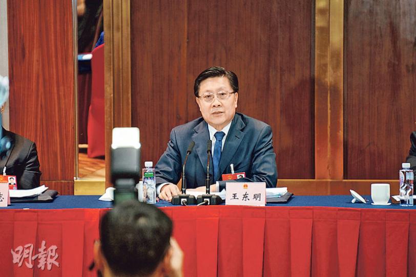 四川省委書記王東明（圖）表示，四川已經肅清周永康案的影響。（明報記者攝）