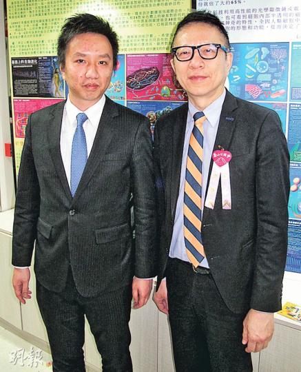 葉家寶（右）與亞視發言人黃守東（左）出席器官捐贈活動。（攝影：鍾一虹）
