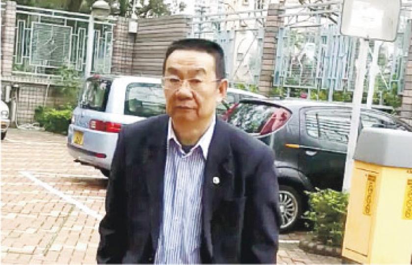 辯方律師形容,王秋北(圖)的行為是「打斧頭」,但款項只是留給協進會使用,他在事件中沒有個人得益。(羅霜寧攝) 辯方律師形容,王秋北(圖)的行為是「打斧頭」,但款項只是留給協進會使用,他在事件中沒有個人得益。(羅霜寧攝)