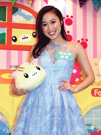 黃美棋禁男友鍾健威送贈公仔。(攝影/記者:孫慧莊)鍾健威(攝影/記者:孫慧莊) 黃美棋禁男友鍾健威送贈公仔。(攝影/記者:孫慧莊)鍾健威(攝影/記者:孫慧莊)