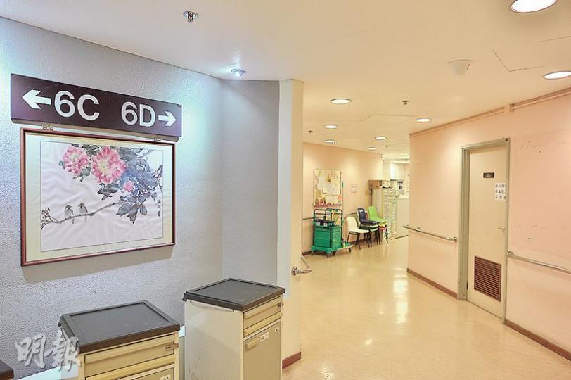 沙田醫院內科及老人科6D病房一名87歲男病人於上月30日彌留，當時沒有心跳及血壓，惟護士未經醫生簽名確認病人死亡，便安排病人送往殮房。院方於本月5日接獲傳媒查詢，翌日獲悉事件才向醫管局聯網及總部通報，至昨日公開交代事件。（鄧宗弘攝）