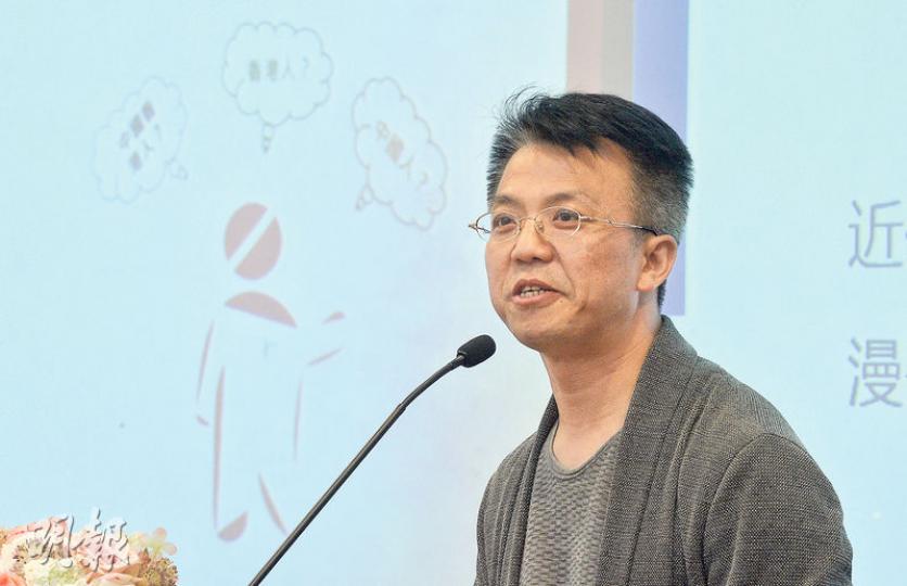北大法學院教授強世功昨在一國兩制未來展望講座上，提議可設雙特首制，分配部分權力給中央，保障國家安全。（鍾林枝攝）基本法委員會副主任梁愛詩昨出席司法、守法與《基本法》研討會，指社會對法治眾說紛紜，部分言論扭曲法治精神，對年輕人有不良影響。（鍾林枝攝）