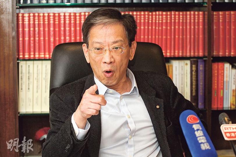 本身是資深大律師的全國政協委員胡漢清,要求律政司澄清港獨言行有否違反刑事罪行條例。他認為,香港民族黨的成立、希望註冊成公司,是升級行為,危害國家統一。(李紹昌攝) 本身是資深大律師的全國政協委員胡漢清,要求律政司澄清港獨言行有否違反刑事罪行條例。他認為,香港民族黨的成立、希望註冊成公司,是升級行為,危害國家統一。(李紹昌攝)