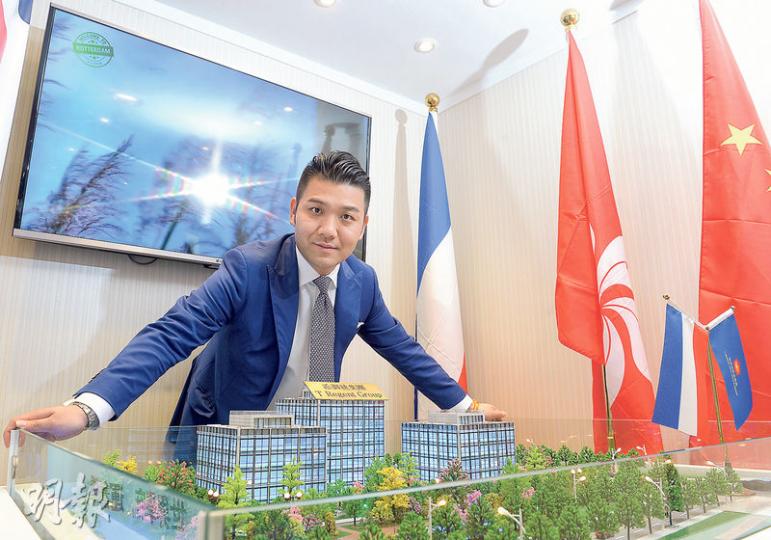 添御統地產集團董事劉卓庭(圖)認為,荷蘭樓市炒風不盛,投資環境較穩定,而首都阿姆斯特丹的樓價升幅急劇,目前已超越金融海嘯前水平,前景樂觀。(劉焌陶攝) 添御統地產集團董事劉卓庭(圖)認為,荷蘭樓市炒風不盛,投資環境較穩定,而首都阿姆斯特丹的樓價升幅急劇,目前已超越金融海嘯前水平,前景樂觀。(劉焌陶攝)
