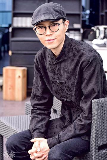 方大同榮升「賦音樂」老闆兼行政總裁。(攝影﹕梁迺楠)談到公司未來發展,方大同滿腹大計。(攝影﹕梁迺楠) 方大同榮升「賦音樂」老闆兼行政總裁。(攝影﹕梁迺楠)談到公司未來發展,方大同滿腹大計。(攝影﹕梁迺楠)