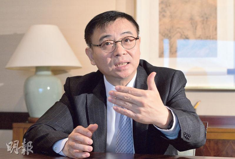 高盛私人財富管理中國區副主席暨首席投資策略師哈繼銘(圖)認為,L形經濟對中國未來走向是最適合,但首先要放棄6.5%增長目標,如果既要改革又要增長,只會令改革不徹底,L形變成倒L形,經濟一蹶不振。(馮凱鍵攝) 高盛私人財富管理中國區副主席暨首席投資策略師哈繼銘(圖)認為,L形經濟對中國未來走向是最適合,但首先要放棄6.5%增長目標,如果既要改革又要增長,只會令改革不徹底,L形變成倒L形,經濟一蹶不振。(馮凱鍵攝)