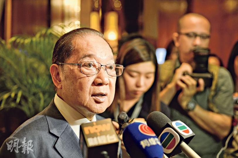 會德豐副主席梁志堅(圖)表示,政府推辣招後,樓價已跌10%至20%,並已影響到用家入市,認為政府是時候要按部就班撤辣。(鍾林枝攝) 會德豐副主席梁志堅(圖)表示,政府推辣招後,樓價已跌10%至20%,並已影響到用家入市,認為政府是時候要按部就班撤辣。(鍾林枝攝)