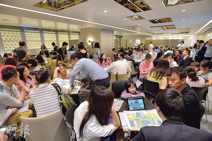 將軍澳SAVANNAH,今日將發售120個單位,項目昨截票,共收1115票,超額8倍多。(鄧宗弘攝) 將軍澳SAVANNAH,今日將發售120個單位,項目昨截票,共收1115票,超額8倍多。(鄧宗弘攝)