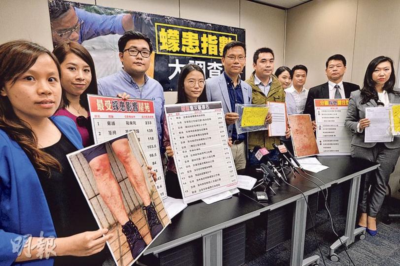 民建聯昨公布蠓患調查,並要求食環署仿效應對白紋伊蚊的做法,設立類似誘蚊產卵器指數等機制,以監察蠓患。(馮凱鍵攝)與蚊比較,蠓體型較健壯、腳粗短、喙短等。民建聯在荃灣、葵青、東涌及離島區共169個地點,於96小時內用蠓貼共捉到8536隻蠓。(馮凱鍵攝) 民建聯昨公布蠓患調查,並要求食環署仿效應對白紋伊蚊的做法,設立類似誘蚊產卵器指數等機制,以監察蠓患。(馮凱鍵攝)與蚊比較,蠓體型較健壯、腳粗短、喙短等。民建聯在荃灣、葵青、東涌及離島區共169個地點,於96小時內用蠓貼共捉到8536隻蠓。(馮凱鍵攝)