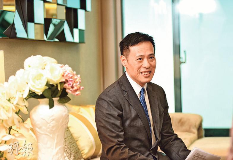 信置田兆源表示,位處聯和墟的囍逸是粉嶺兩年來首個新盤,料區內已積累不少購買力;而項目提供的實用235方呎開放式戶,相信是新界北區近年最迷你的新盤單位,料可吸引年輕上車一族。 (陳淑安攝) 信置田兆源表示,位處聯和墟的囍逸是粉嶺兩年來首個新盤,料區內已積累不少購買力;而項目提供的實用235方呎開放式戶,相信是新界北區近年最迷你的新盤單位,料可吸引年輕上車一族。 (陳淑安攝)