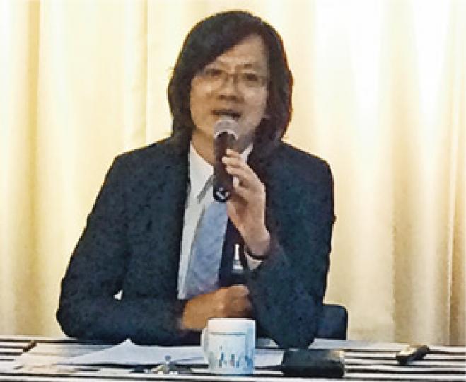 建築師學會會長吳永順指出,保育舊建築時難以完全符合現時的建築物條例,認為當局應在不影響防火安全等情况下,彈性處理不同項目。(賴嘉梨攝) 建築師學會會長吳永順指出,保育舊建築時難以完全符合現時的建築物條例,認為當局應在不影響防火安全等情况下,彈性處理不同項目。(賴嘉梨攝)