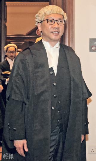 大律師行列男女不平衡,律政司長袁國強表示,本港應研究如何吸引最優秀的女性法律畢業生加入大律師界。(李紹昌攝)前律政司長黃仁龍(圖)稱,所有法律界人士要努力維護香港司法獨立,這是本港根基。(李紹昌攝) 大律師行列男女不平衡,律政司長袁國強表示,本港應研究如何吸引最優秀的女性法律畢業生加入大律師界。(李紹昌攝)前律政司長黃仁龍(圖)稱,所有法律界人士要努力維護香港司法獨立,這是本港根基。(李紹昌攝)