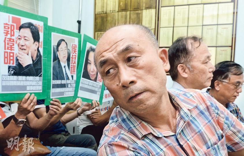 友佳及富裕公司的前僱員指陳炳波擔心,破欠基金未必能賠償全數申索金額,又指自己在公司被清盤後已經無從追究前僱主的責任。(劉焌陶攝) 友佳及富裕公司的前僱員指陳炳波擔心,破欠基金未必能賠償全數申索金額,又指自己在公司被清盤後已經無從追究前僱主的責任。(劉焌陶攝)