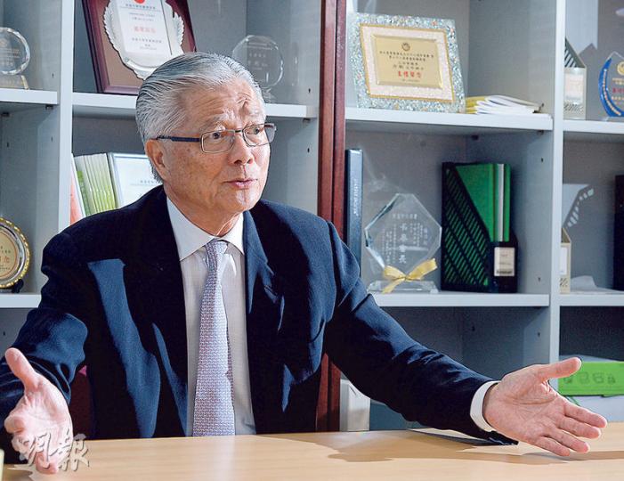 自由黨黨魁方剛認為,立法會不斷拉布是浪費時間,亦影響經濟發展,寄望新一屆立法會,政府能與泛民放下對立。 (劉焌陶攝) 自由黨黨魁方剛認為,立法會不斷拉布是浪費時間,亦影響經濟發展,寄望新一屆立法會,政府能與泛民放下對立。 (劉焌陶攝)