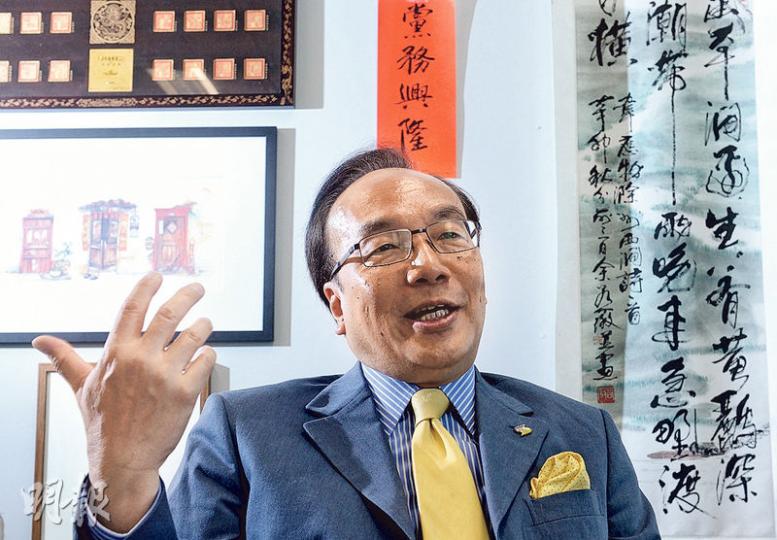 公民黨黨魁梁家傑（圖）即將卸任立法會議員，回顧近年社會狀况，他以母校港大校委會任命副校長事件為例，慨嘆「有些認識多年的人，變得犬儒認命」，未有珍惜香港既有價值和自由。（劉焌陶攝）
