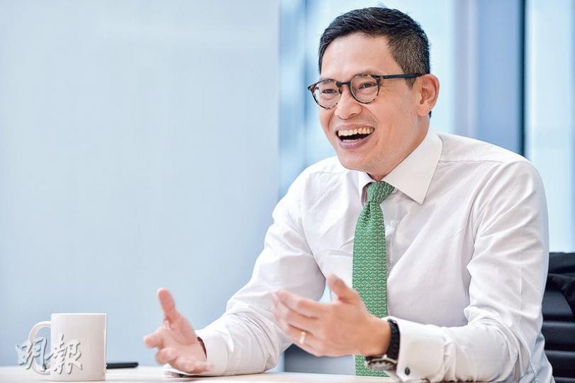 安本資產管理的中國及香港股票投資主管姚鴻耀表示,中國中產收入提高及人口老化,未來看好旅遊、醫療及服務業。(黃志東攝) 安本資產管理的中國及香港股票投資主管姚鴻耀表示,中國中產收入提高及人口老化,未來看好旅遊、醫療及服務業。(黃志東攝)