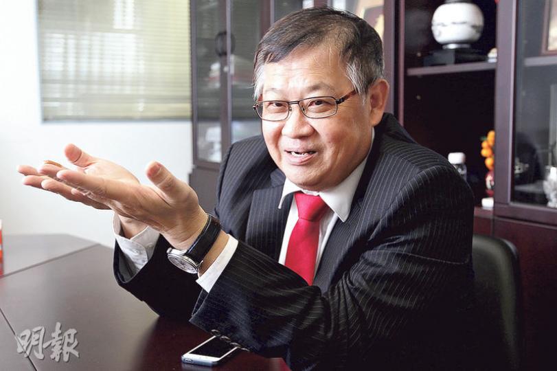 曾淵滄教授鼓勵想置業自住人士可以趁現時入市,首先是因為在低息環境供樓成本低,其次是樓市難以「摸底」,為別人供樓不如自己供。但他不建議買樓投機,因為供應上升,絕對會虧本。(林俊源攝) 曾淵滄教授鼓勵想置業自住人士可以趁現時入市,首先是因為在低息環境供樓成本低,其次是樓市難以「摸底」,為別人供樓不如自己供。但他不建議買樓投機,因為供應上升,絕對會虧本。(林俊源攝)