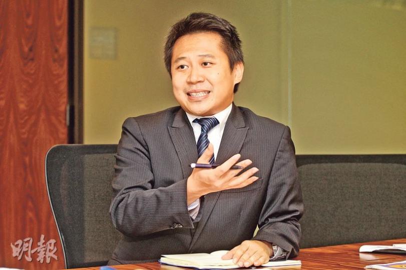 楊溢麟認為,港股是次升浪只是短期現象,流入的資金都只是炒短線,相信本月隨時出現調整。(李紹昌攝) 楊溢麟認為,港股是次升浪只是短期現象,流入的資金都只是炒短線,相信本月隨時出現調整。(李紹昌攝)