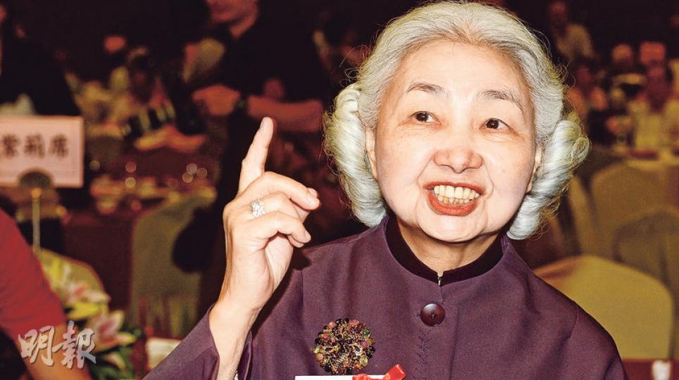 基本法委員會副主任梁愛詩認為,近年社會政治化、內耗及浪費時間,希望年輕人從國家民族角度出發,為香港發揮一國兩制優勢。(劉焌陶攝) 基本法委員會副主任梁愛詩認為,近年社會政治化、內耗及浪費時間,希望年輕人從國家民族角度出發,為香港發揮一國兩制優勢。(劉焌陶攝)