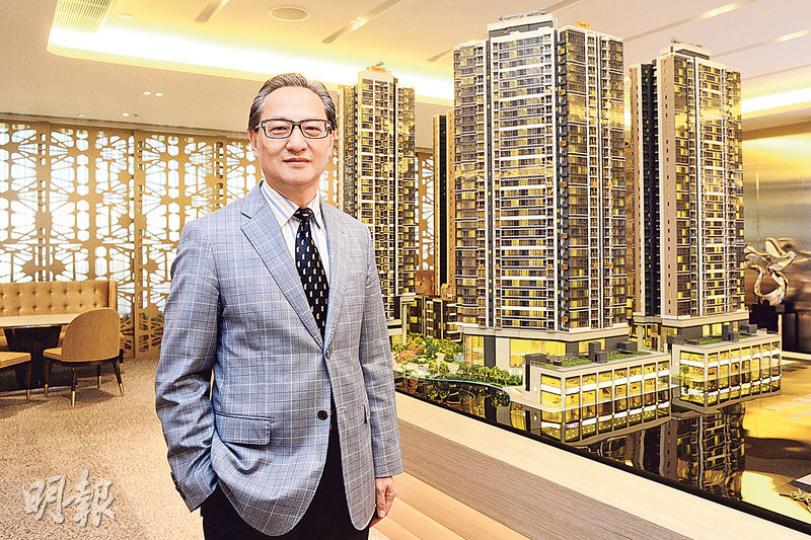 中海外地產董事總經理游偉光稱,啟德1號(I)的限售條款相當簡單,預料不會影響樓盤銷情;而單位售價亦會是一般買家可負擔水平。(鍾林枝攝) 中海外地產董事總經理游偉光稱,啟德1號(I)的限售條款相當簡單,預料不會影響樓盤銷情;而單位售價亦會是一般買家可負擔水平。(鍾林枝攝)